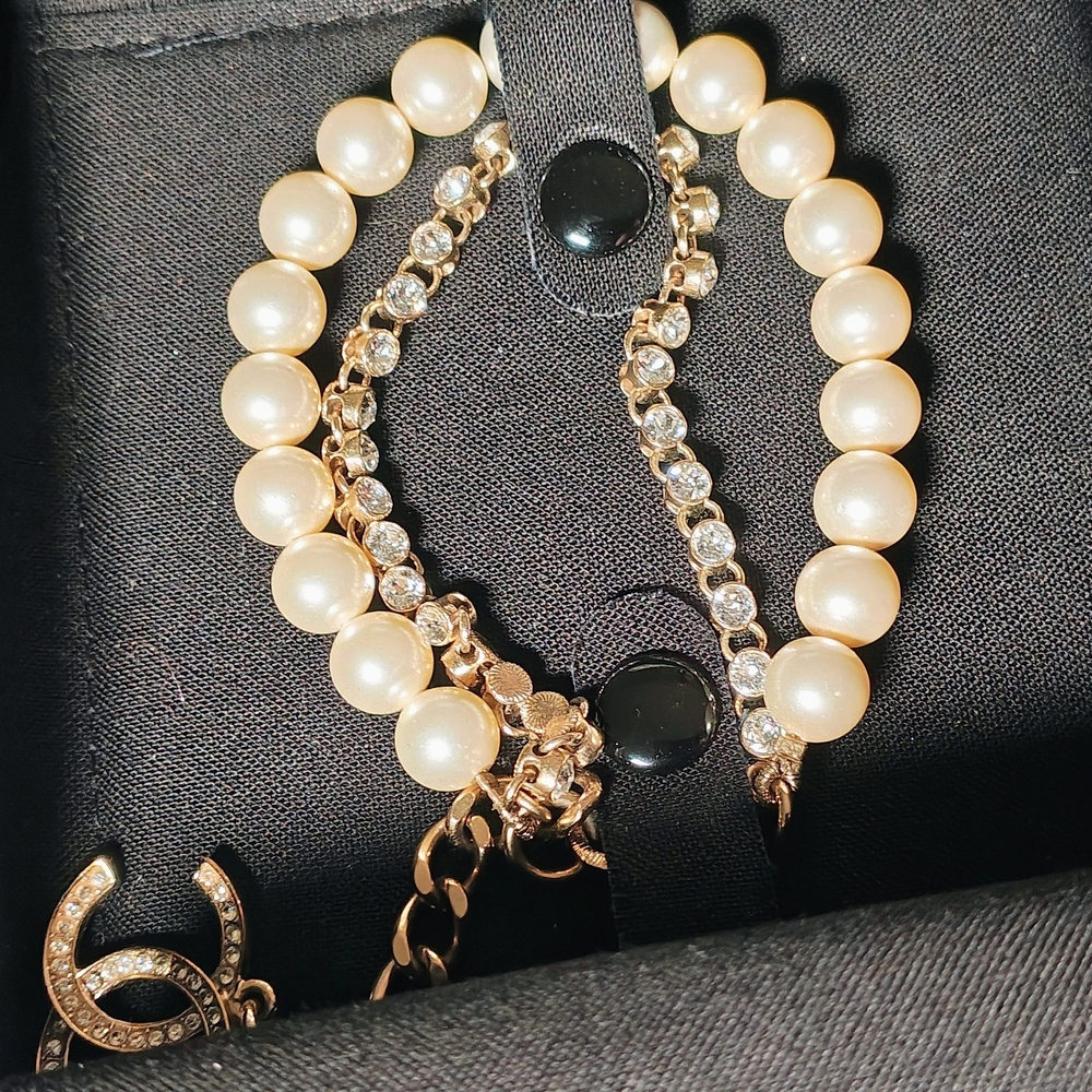 Elegant Chanel Pearl and Crystal Bracelet With Box And Gift Bag